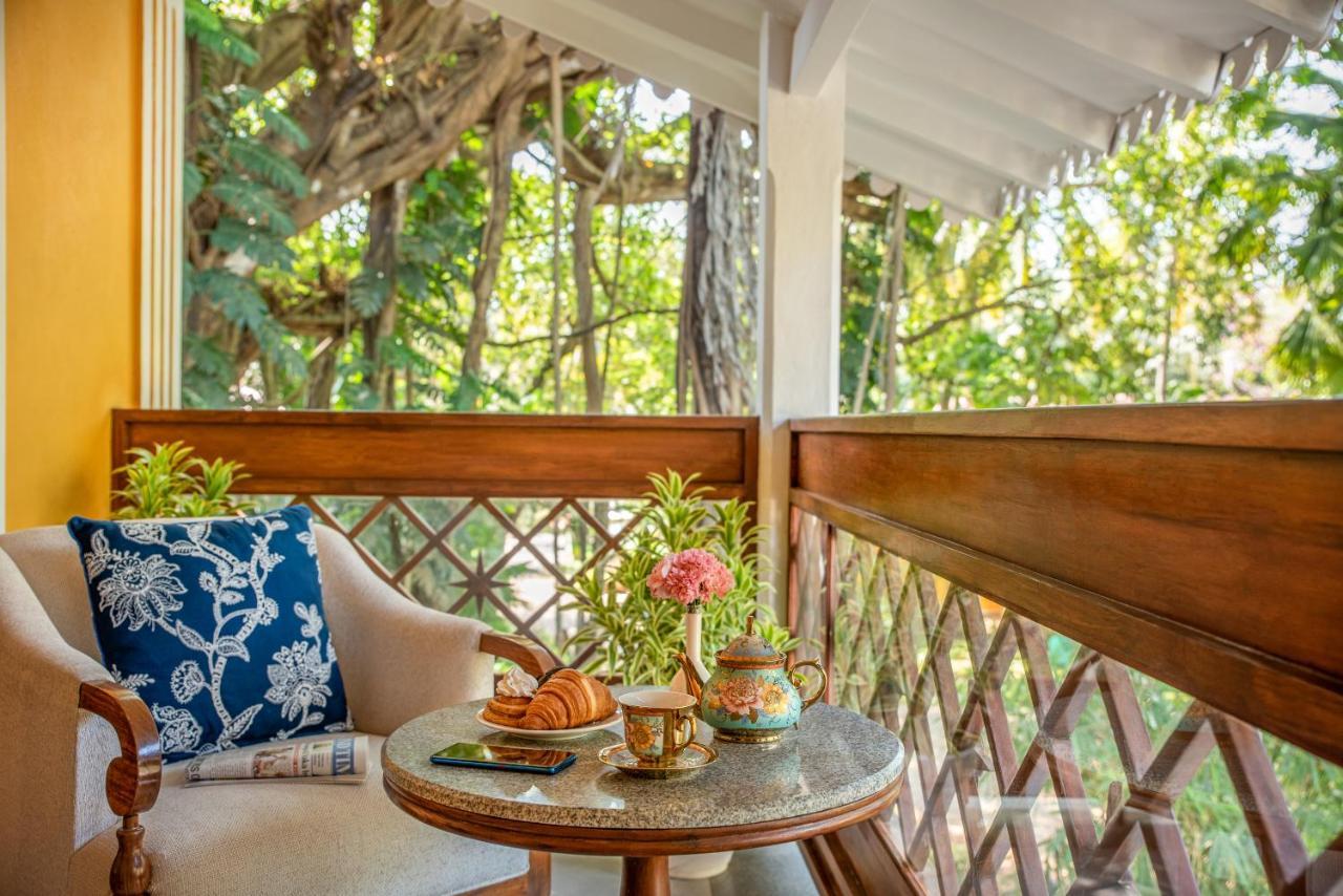 Taj Holiday Village Resort & Spa, Goa Candolim Exterior foto A balcony at the hotel