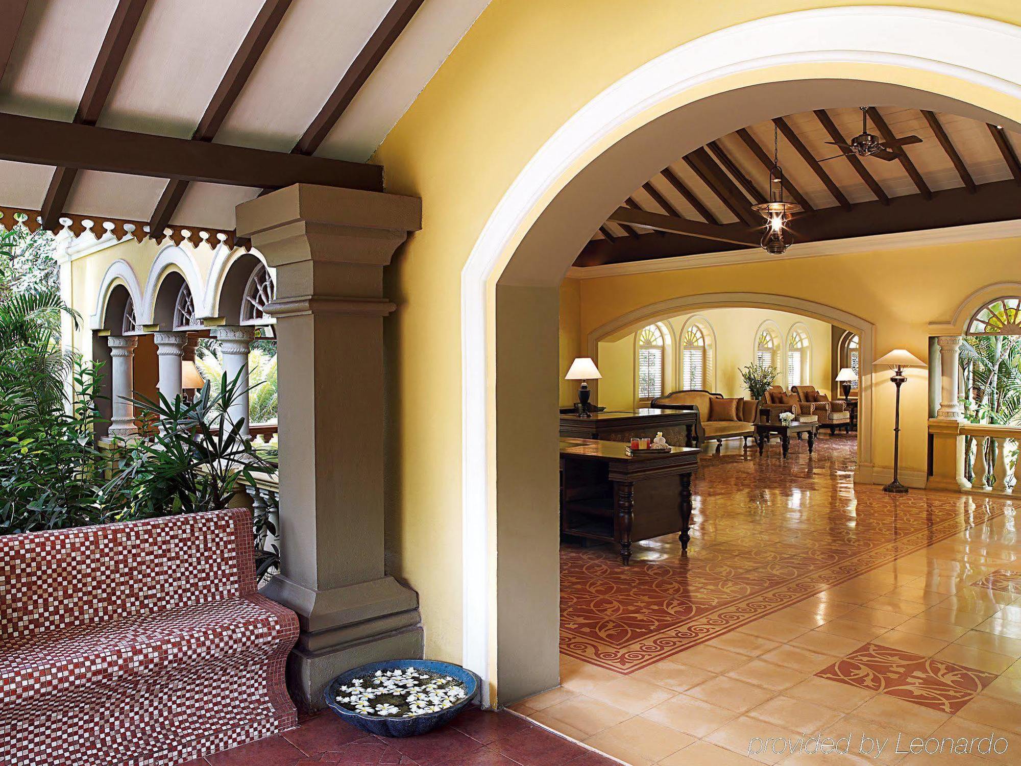 Taj Holiday Village Resort & Spa, Goa Candolim Interior foto The interior of the hotel