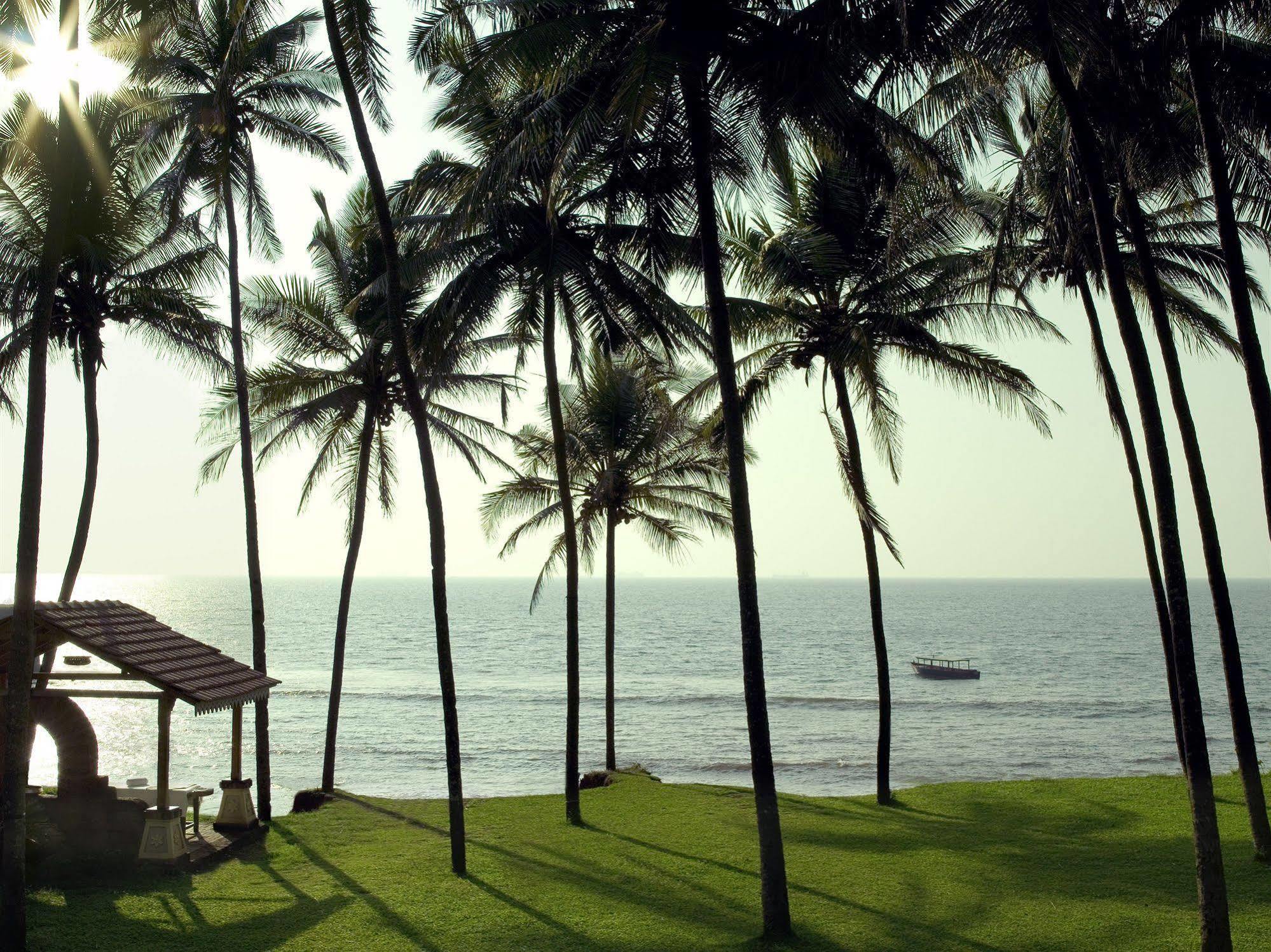 Taj Holiday Village Resort & Spa, Goa Candolim Exterior foto A beach in Calangute