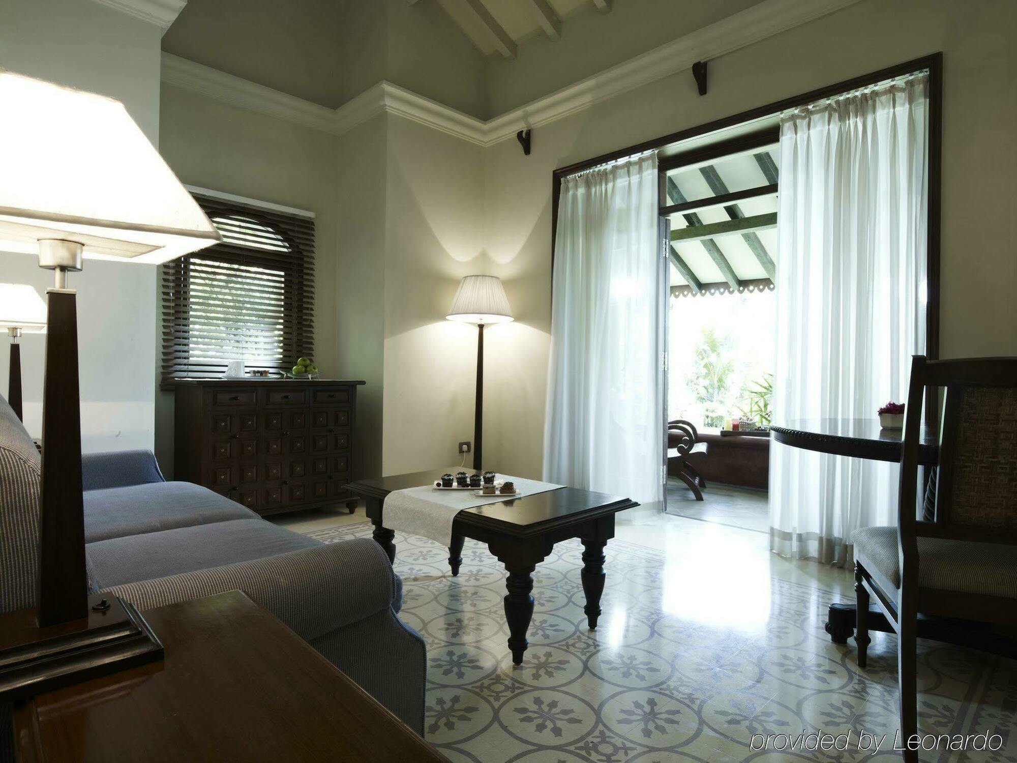 Taj Holiday Village Resort & Spa, Goa Candolim Exterior foto A room at the hotel