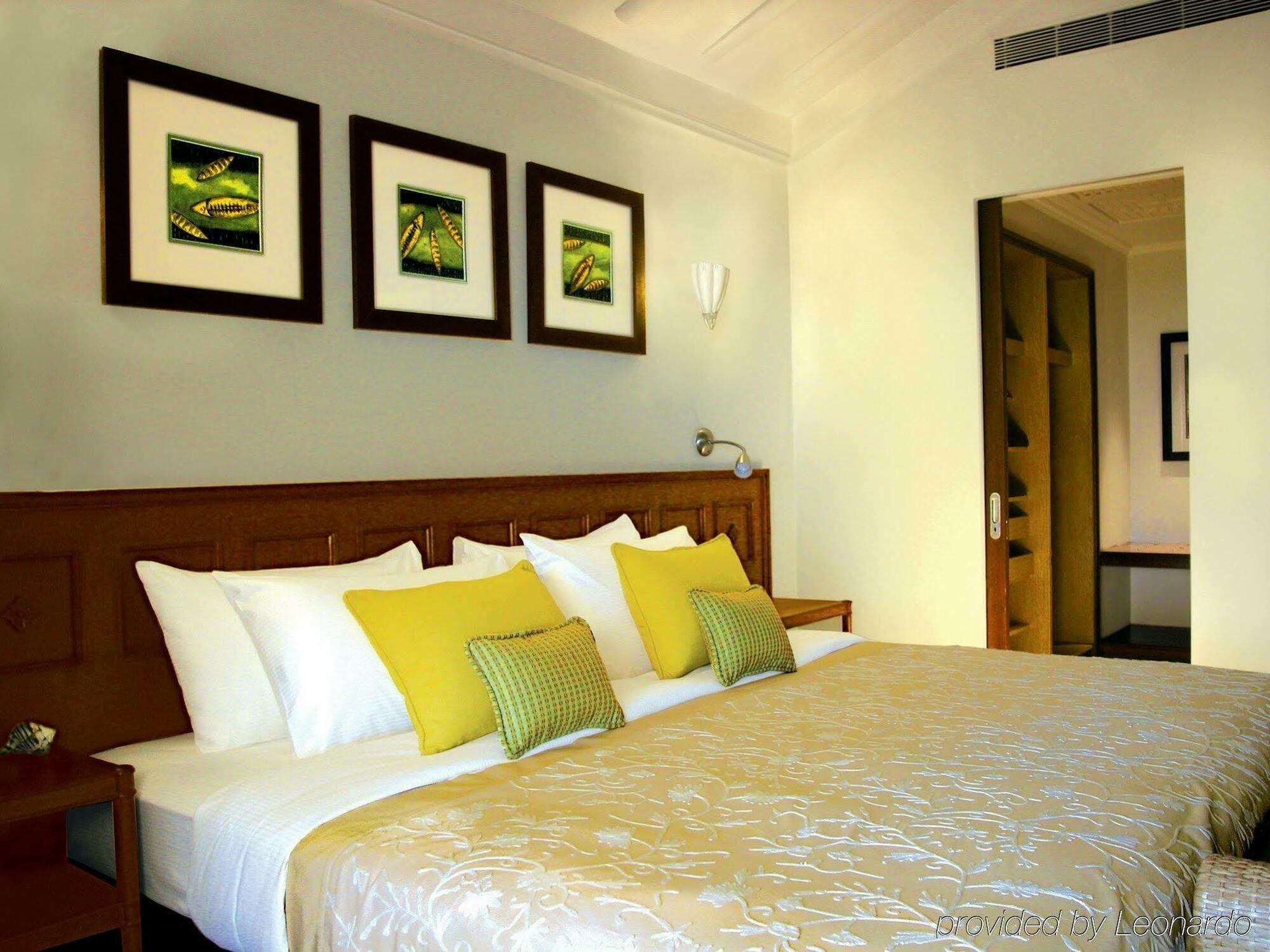 Taj Holiday Village Resort & Spa, Goa Candolim Exterior foto A bedroom at the Taj Bengal